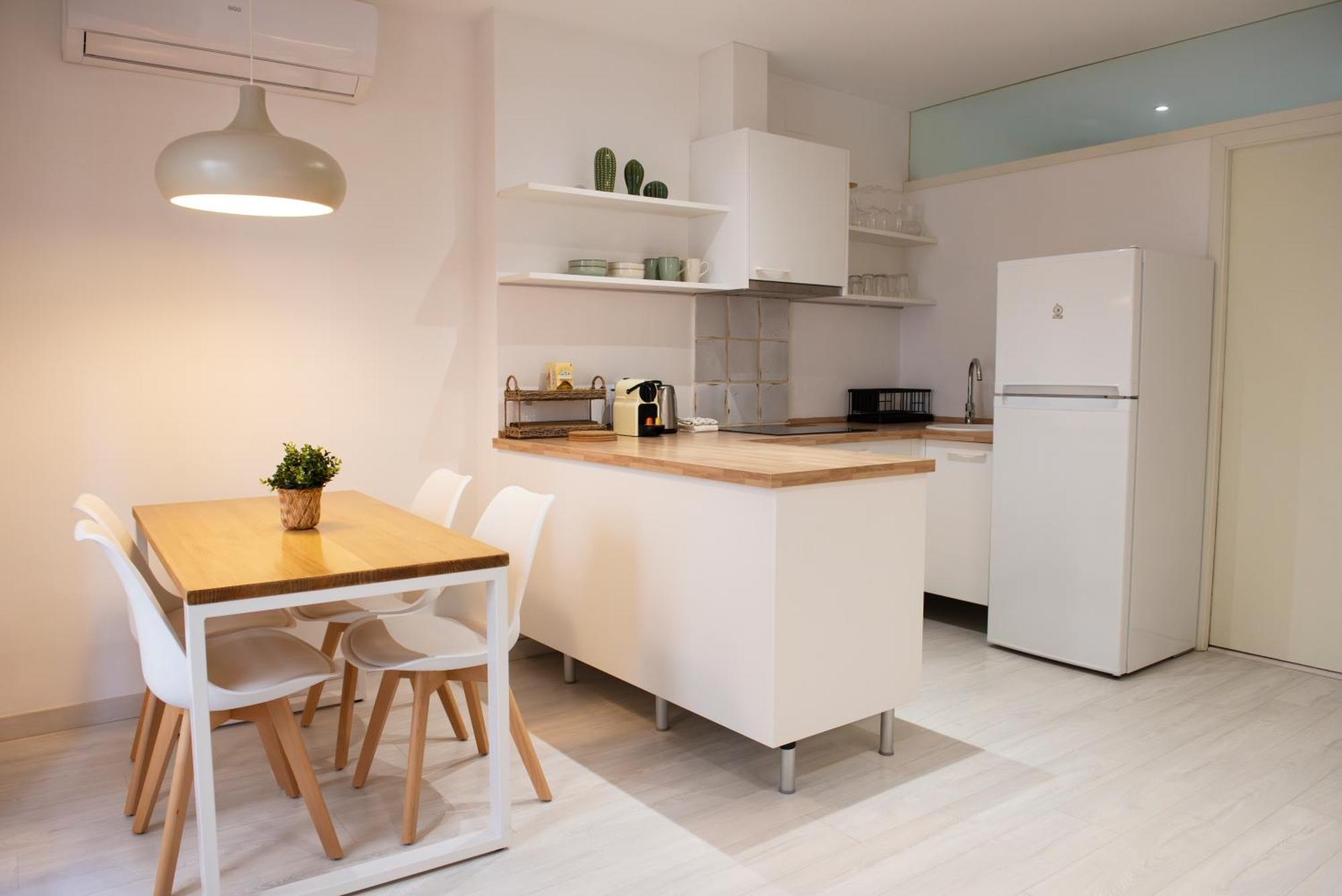Elena Apartments Girona Esterno foto